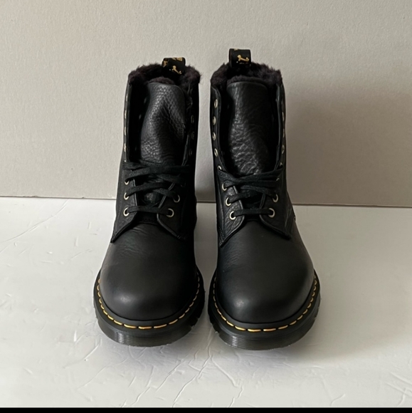 DR. MARTEN 1460 PASCAL BOOTS - Picture 4 of 10